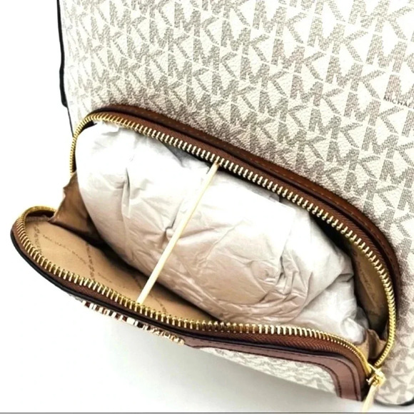 Michael Kors Medium Jaycee Zip Packet Backpack & Trifold Wallet Vanilla/Brown - Picture 8 of 16